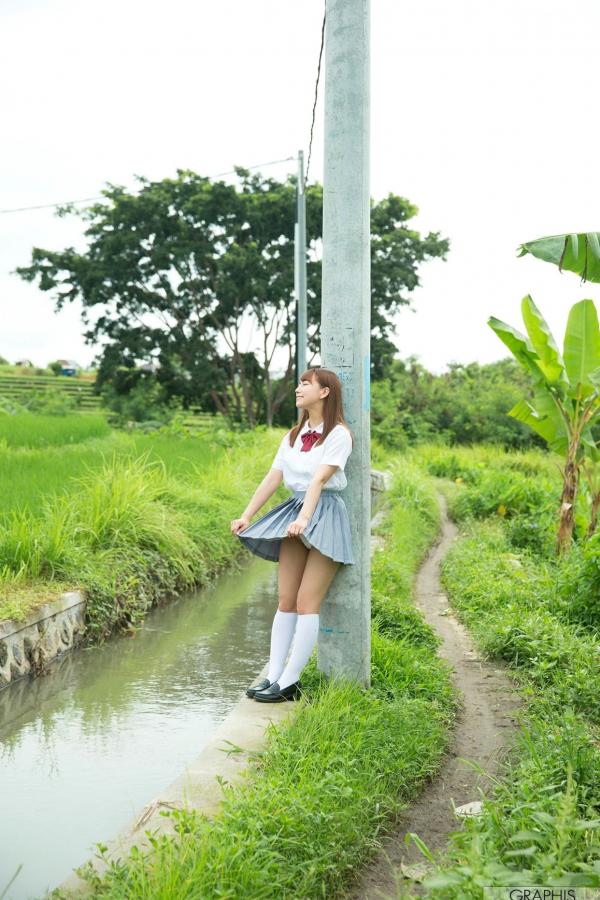 初川みなみ 初川南  Graphis初川みなみ《Ladylike cute girl!》清纯校服与泳池戏水系列写真第21张图片
