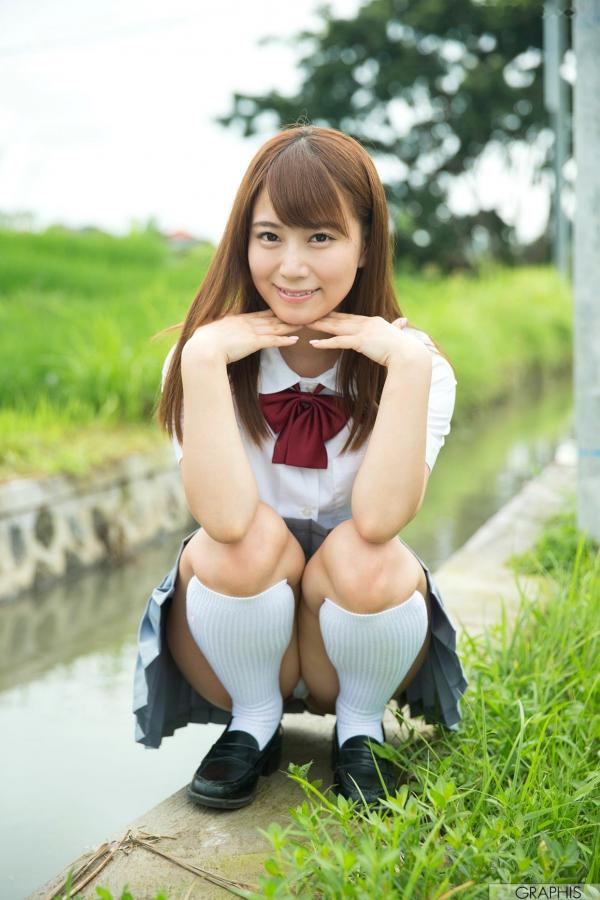 初川みなみ 初川南  Graphis初川みなみ《Ladylike cute girl!》清纯校服与泳池戏水系列写真第22张图片