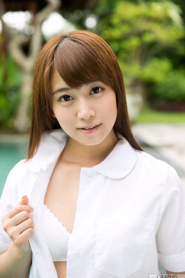 初川みなみ 初川南  Graphis初川みなみ《Ladylike cute girl!》清纯校服与泳池戏水系列写真第28张图片