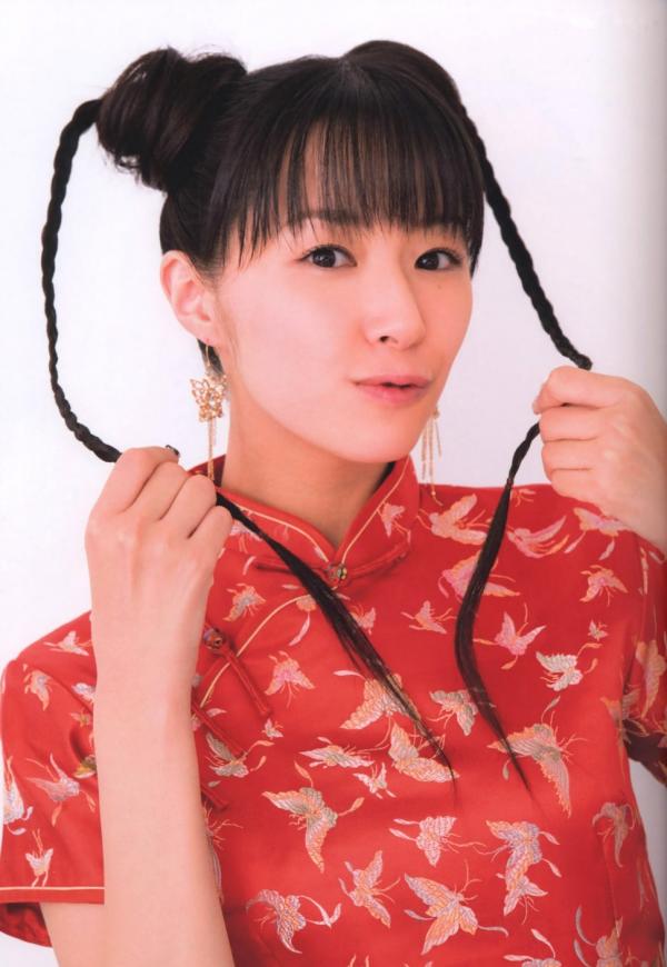 田中理恵 田中理惠  田中理惠《彩リエ Irodo Ri E》清纯甜美风写真集，怀抱玩偶温柔治愈，展现精致少女气质第12张图片