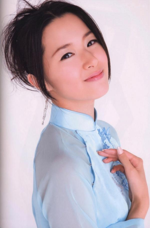 田中理恵 田中理惠  田中理惠《彩リエ Irodo Ri E》清纯甜美风写真集，怀抱玩偶温柔治愈，展现精致少女气质第36张图片