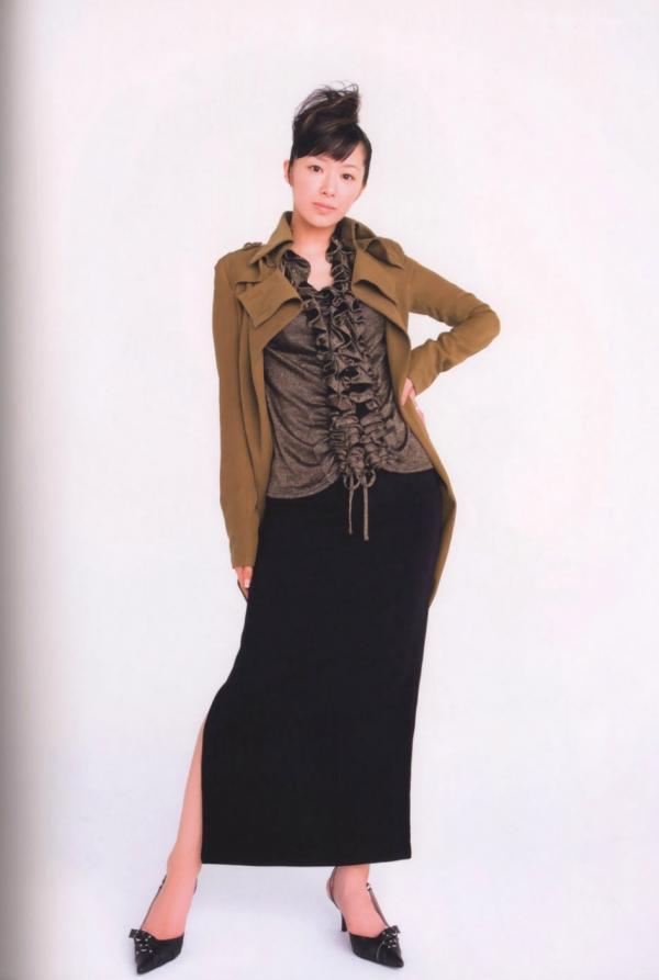 田中理恵 田中理惠  田中理惠《彩リエ Irodo Ri E》清纯甜美风写真集，怀抱玩偶温柔治愈，展现精致少女气质第67张图片