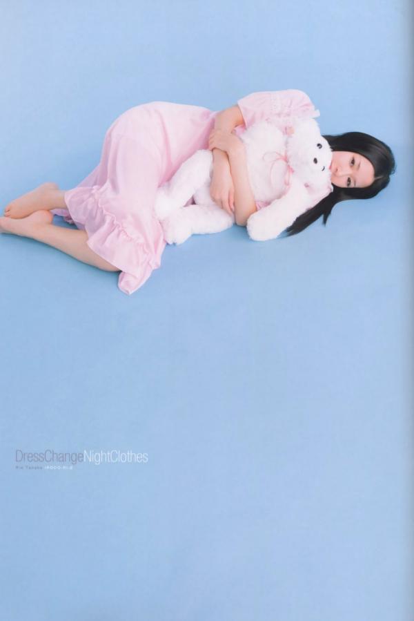 田中理恵 田中理惠  田中理惠《彩リエ Irodo Ri E》清纯甜美风写真集，怀抱玩偶温柔治愈，展现精致少女气质第74张图片