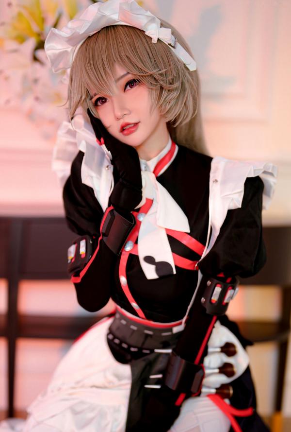 十枝梨菜   Potato-Godzilla绝区零丽娜Rina角色扮演，二次元性感女仆装制服诱惑，冷艳红瞳高颜值女神cosplay精选第6张图片