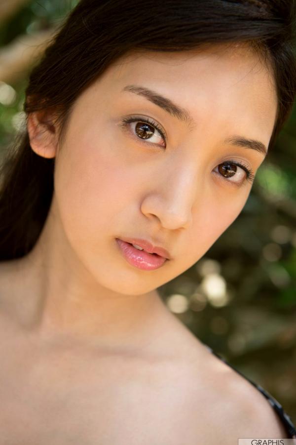 辻本杏 辻本杏  Graphis 辻本杏《Oriental Lily》高清写真集：蕾丝内衣、丁字裤美臀诱惑，展现日系私房性感尤物风采第10张图片