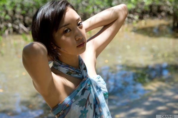 辻本杏 辻本杏  Graphis 辻本杏《Oriental Lily》高清写真集：蕾丝内衣、丁字裤美臀诱惑，展现日系私房性感尤物风采第20张图片