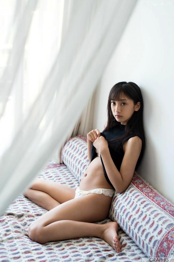辻本杏 辻本杏  Graphis 辻本杏《Oriental Lily》高清写真集：蕾丝内衣、丁字裤美臀诱惑，展现日系私房性感尤物风采第33张图片