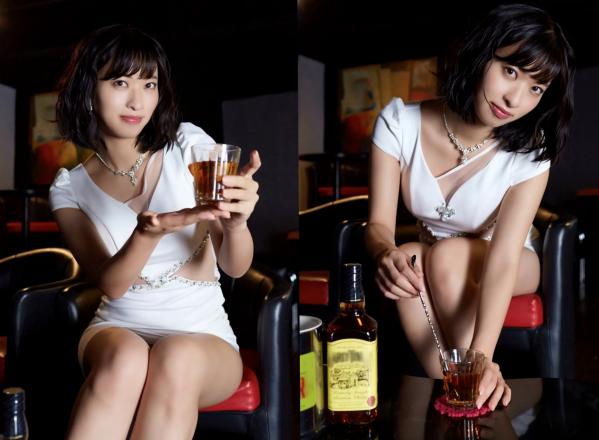 倉持由香 仓持由香  倉持由香 - 夜の尻職人，酒吧风情演绎，连体衣配绝美鱼网袜与纯白诱惑，尽显极致身材魅力第4张图片