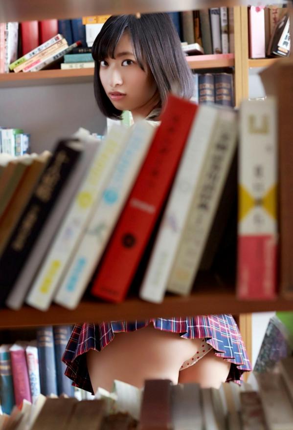 倉持由香 仓持由香  PB写真集：仓持由香《尻系女子》日系制服校园风私房写真第7张图片