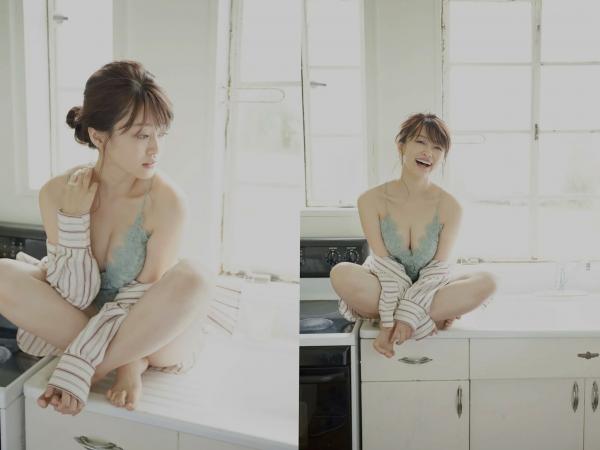 山地まり 山地麻里  山地まり - 山盛りFine：海边与泳池湿身写真，展现极致清纯童颜与傲人身材曲线第28张图片