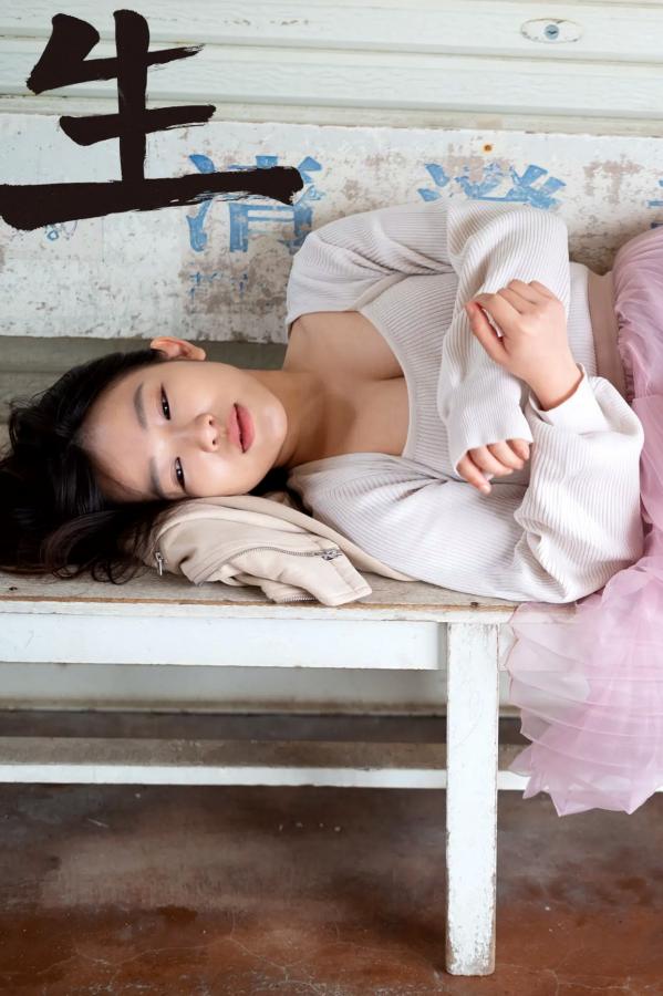 天木じゅん 天木纯 天木じゅん - 生 [88P] 日系榻榻米家居写真 童颜巨乳性感性感写真集第5张图片