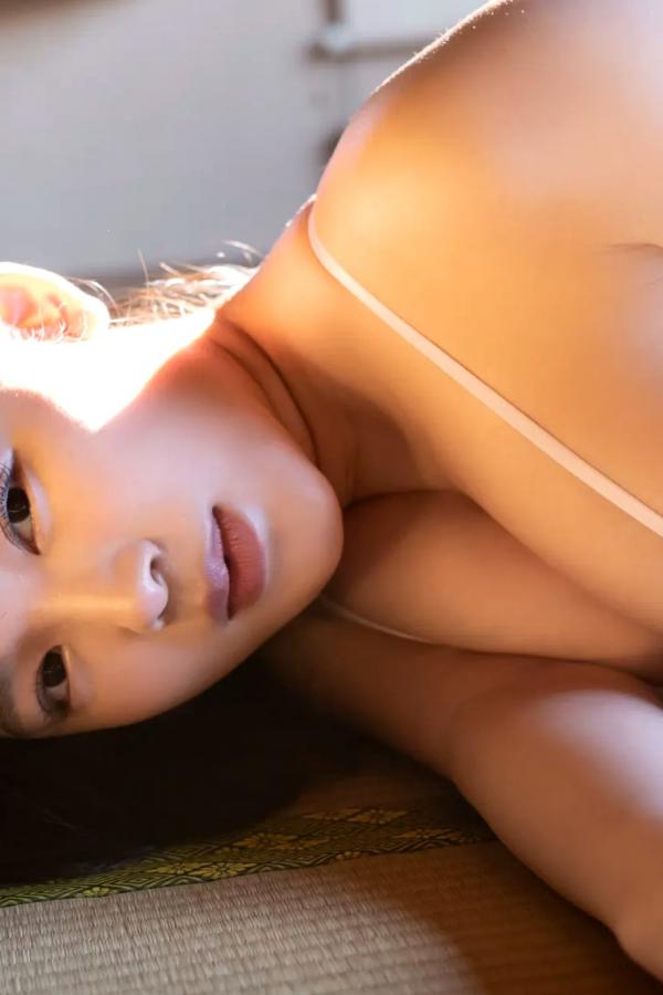 天木じゅん 天木纯 《天木じゅん - じゅんなキモチ》日式榻榻米家居私房写真 童颜巨乳性感诱惑第42张图片