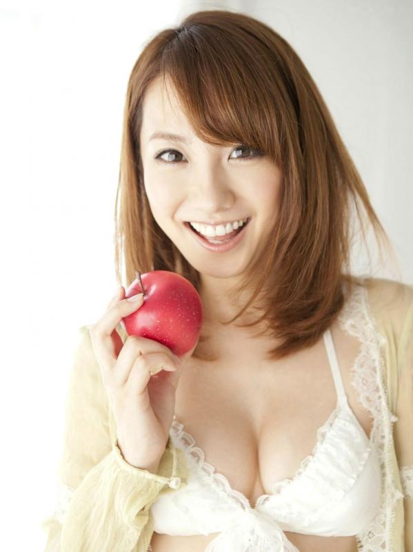 山本梓   Sabra_山本梓《JUICY FRUIT》性感比基尼私房照，清纯浴室湿身诱惑写真集 [100P]第3张图片
