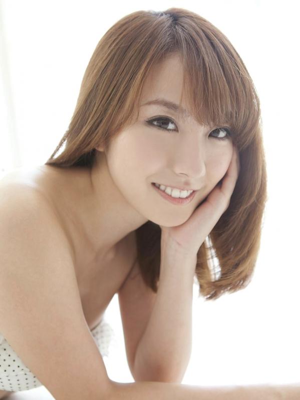 山本梓   山本梓写真集《JUICY FRUIT 2》，日系清纯甜美与性感内衣诱惑，展现精致容颜与迷人曲线第16张图片