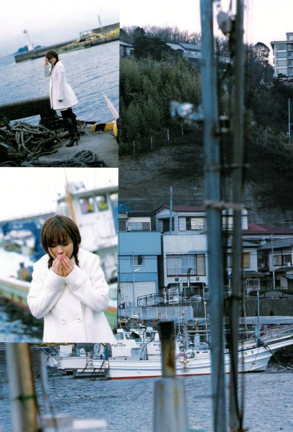 亀井絵里 龟井绘里  PB写真集_龟井絵里 《ERI》 清新比基尼与时尚街拍，呈现少女灵动感与治愈气息第48张图片