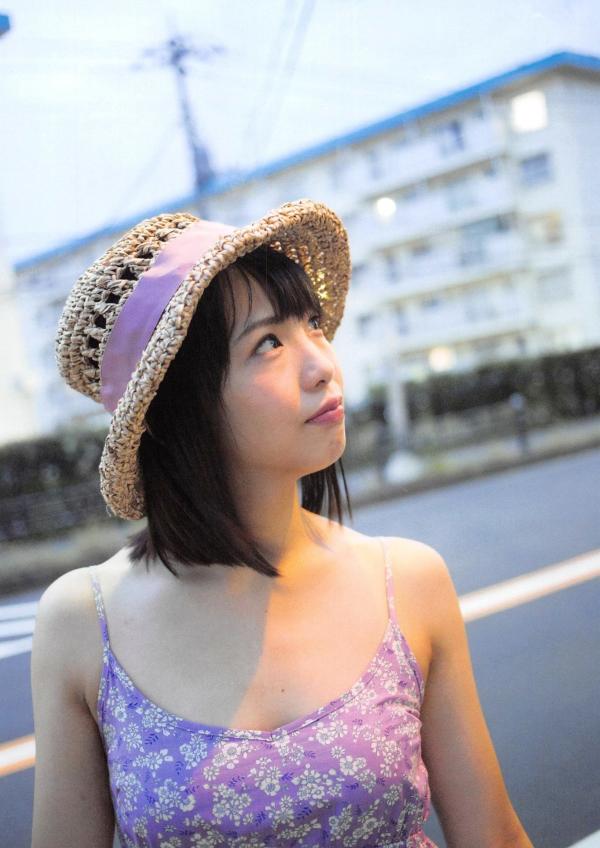 松村香織 松村香织  日本偶像松村香织首部写真集《Mushusei》：清纯校服与私房内衣诱惑，尽显日系魅力风情第42张图片
