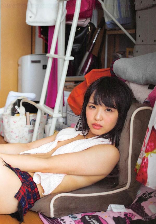 松村香織 松村香织  日本偶像松村香织首部写真集《Mushusei》：清纯校服与私房内衣诱惑，尽显日系魅力风情第51张图片