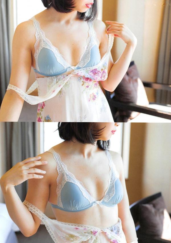 松村香織 松村香织  日本偶像松村香织首部写真集《Mushusei》：清纯校服与私房内衣诱惑，尽显日系魅力风情第95张图片