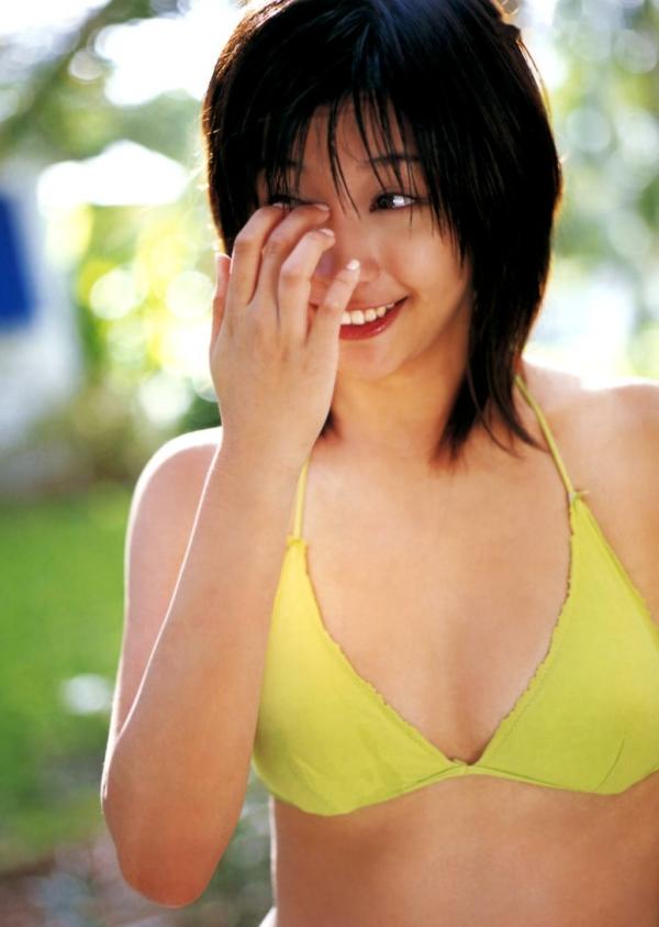山崎真実 山崎真实  PB写真集_山崎真实《マイマミ》日本海滩比基尼性感美腿诱惑写真高清图集[72P]第22张图片