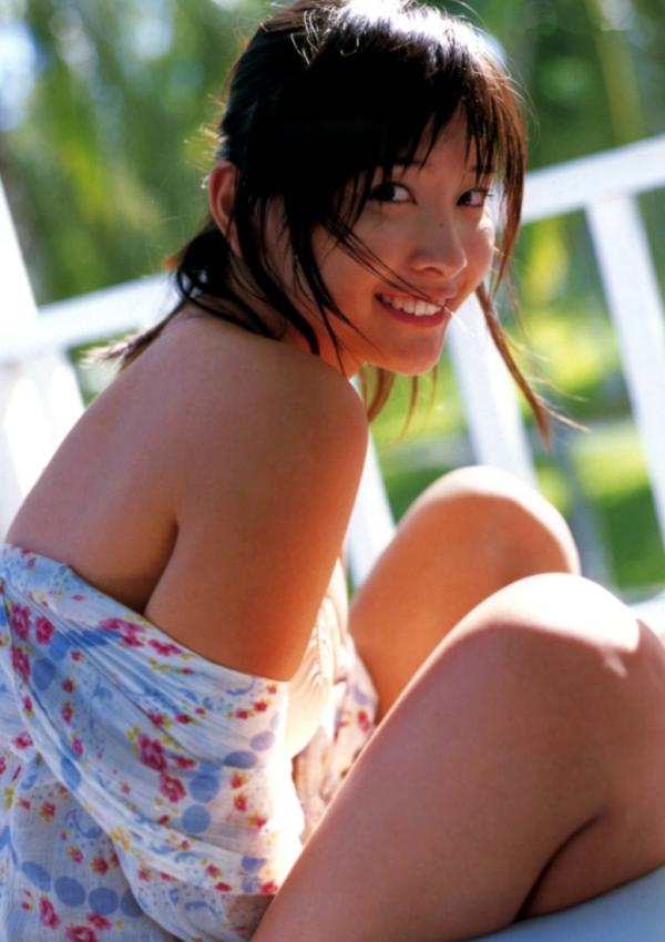 山崎真実 山崎真实  PB写真集_山崎真实《マイマミ》日本海滩比基尼性感美腿诱惑写真高清图集[72P]第34张图片