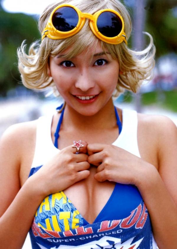 山崎真実 山崎真实  PB写真集_山崎真实《マイマミ》日本海滩比基尼性感美腿诱惑写真高清图集[72P]第54张图片