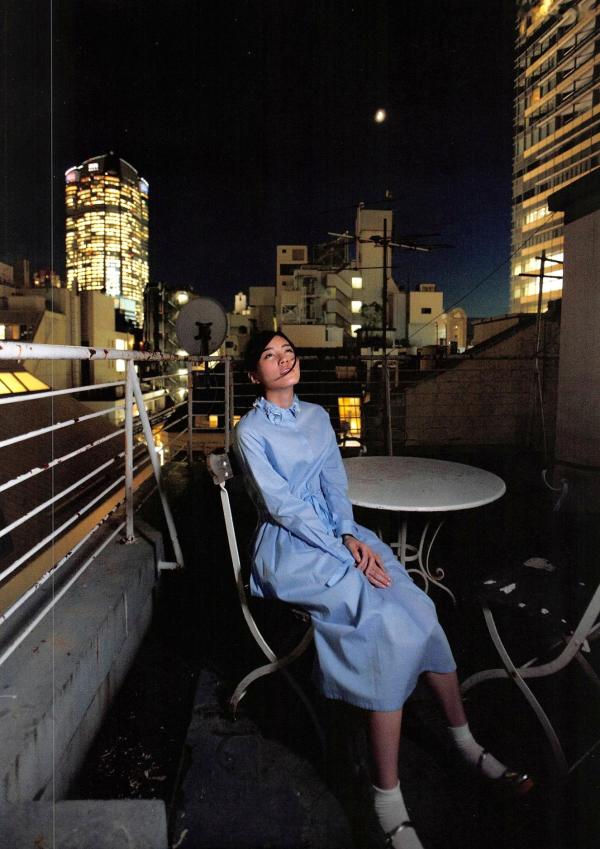 松井珠理奈 松井珠理奈  松井珠理奈《Jurina》清新活力写真，展现青春灵动魅力与街头时尚穿搭，百变风格尽显偶像气质第20张图片