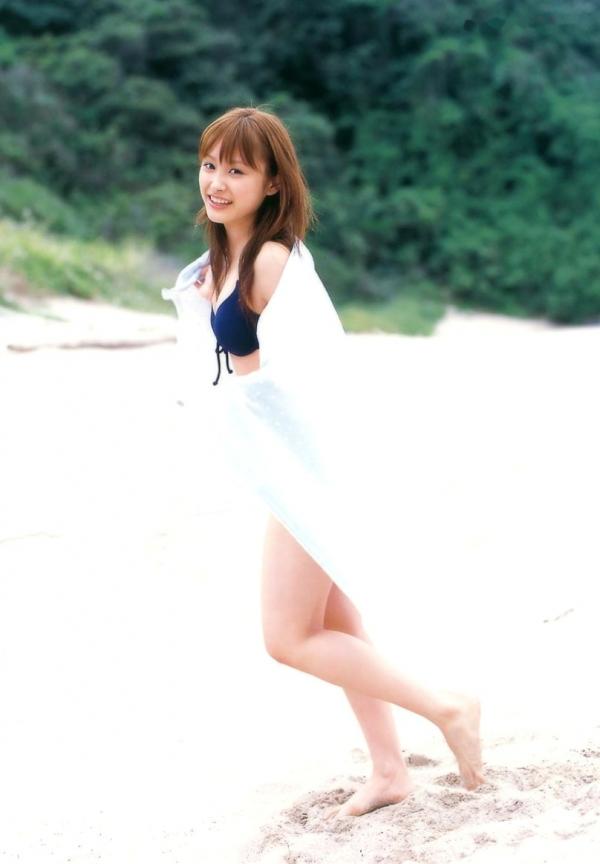 高橋愛 高桥爱  PB写真集_高橋愛《愛ごころ Ai Gokoro》海滩比基尼清纯治愈系日系写真 [88P]第41张图片