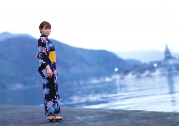 高橋愛 高桥爱  PB写真集_高橋愛《愛ごころ Ai Gokoro》海滩比基尼清纯治愈系日系写真 [88P]第57张图片