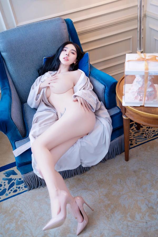 潘娇娇 潘娇娇  潘娇娇 - 生日派对奶油私房艺术写真 大尺度绝美诱惑女神 [91P]第8张图片