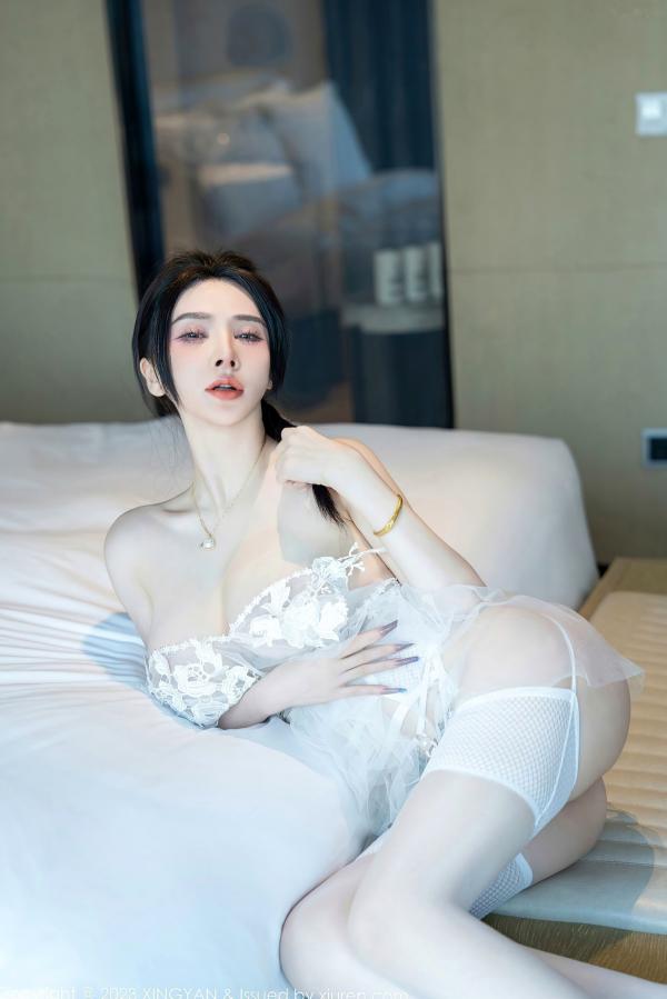 潘娇娇 潘娇娇  星颜社196期：潘娇娇演绎白色蕾丝情趣内衣，极致诱惑私房照，展现白嫩肌肤与曼妙身材，无圣光大尺度唯美摄影大片第26张图片