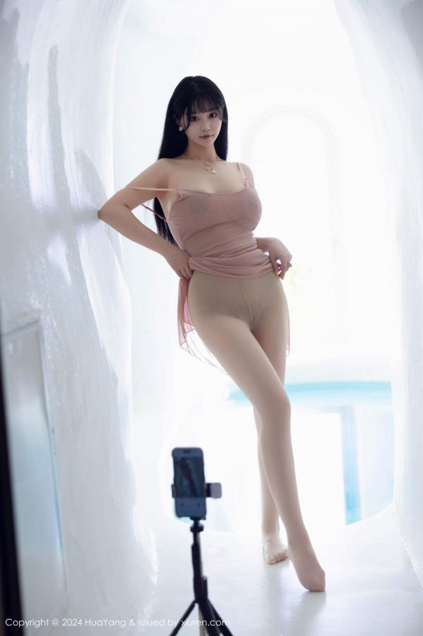 朱可 barbie可儿 [HuaYang]高清写真图 2024.07.26 VOL.595 朱可儿Flora 丝袜美腿第42张图片