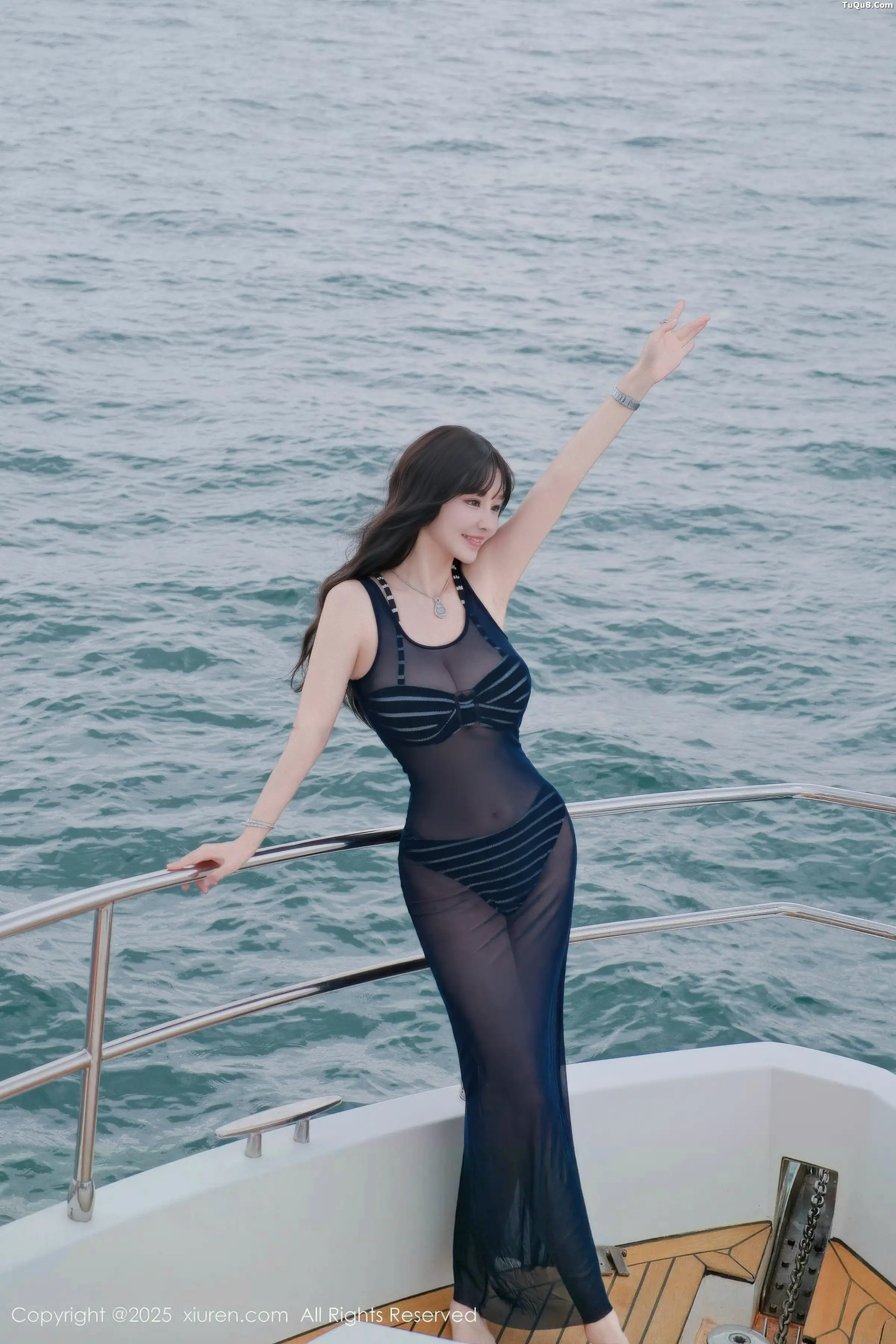 朱可 barbie可儿 [XiuRen]高清写真图 2025.11.21 No.11017 朱可儿Flora 黑色皮服第3张图片