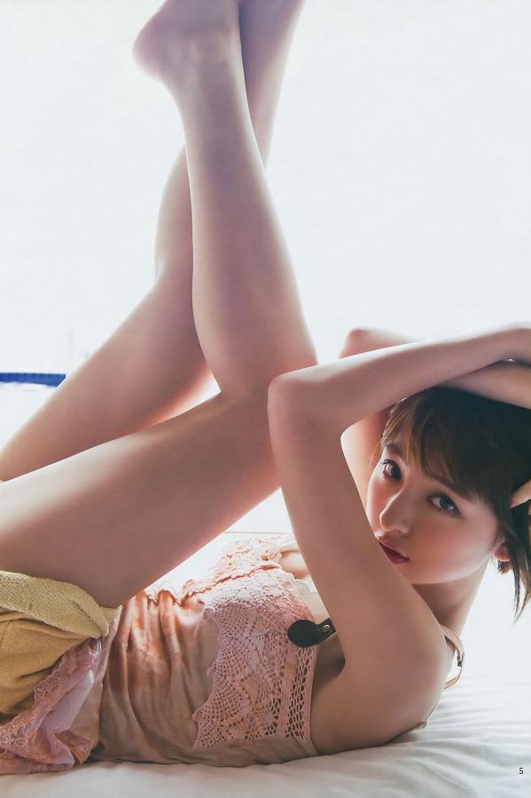伊藤梨沙子  [Weekly Young Jump]高清写真图2012 No.37-38 筱田麻里子 伊藤梨沙子 AKB48第6张图片