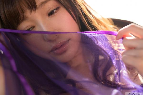 天使もえ 天使萌  Graphis_天使萌『Fairy Angel』精致清纯写真，温柔卧室、户外街拍与唯美浴室湿身大片[52P]第9张图片