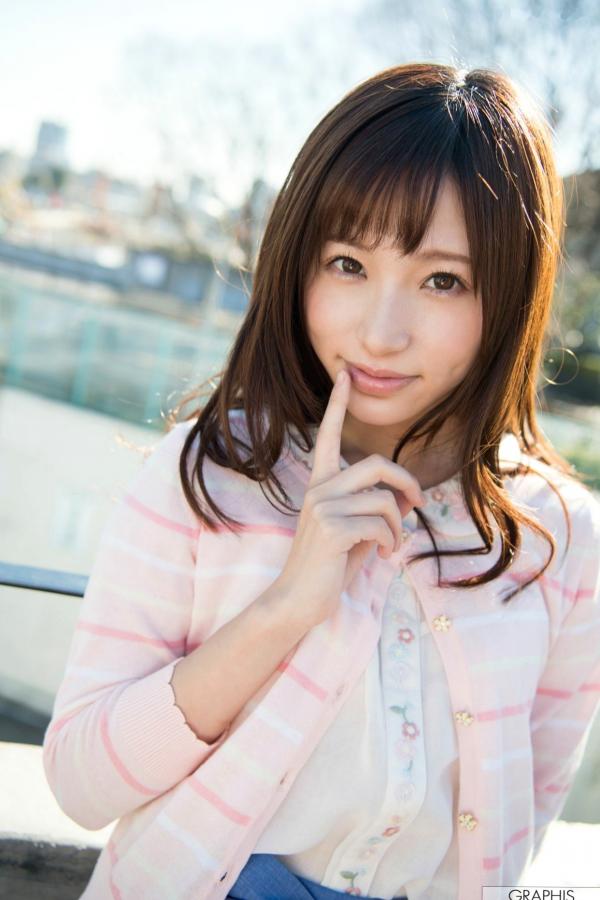 天使もえ 天使萌  Graphis_天使萌『Fairy Angel』精致清纯写真，温柔卧室、户外街拍与唯美浴室湿身大片[52P]第14张图片