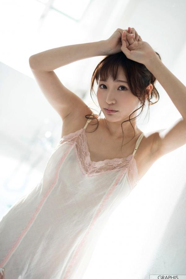 天使もえ 天使萌  Graphis_天使萌『Fairy Angel』精致清纯写真，温柔卧室、户外街拍与唯美浴室湿身大片[52P]第41张图片