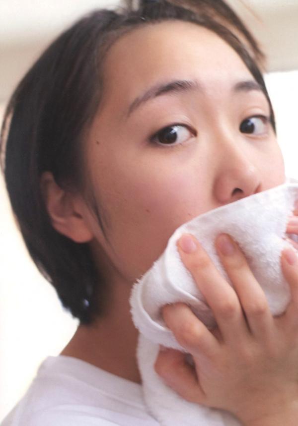 工藤遥   PB写真集_工藤遥《ハルカゼ》：海滩泳池比基尼与冰雪冬日私房照 [101P]第20张图片