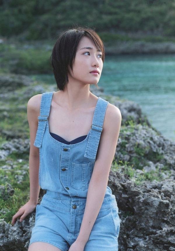 工藤遥   PB写真集_工藤遥《ハルカゼ》：海滩泳池比基尼与冰雪冬日私房照 [101P]第53张图片