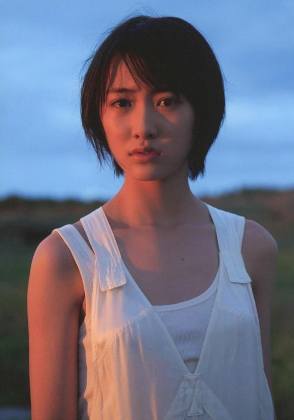 工藤遥   PB写真集_工藤遥《ハルカゼ》：海滩泳池比基尼与冰雪冬日私房照 [101P]第78张图片
