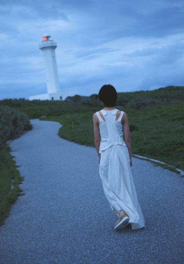 工藤遥   PB写真集_工藤遥《ハルカゼ》：海滩泳池比基尼与冰雪冬日私房照 [101P]第79张图片
