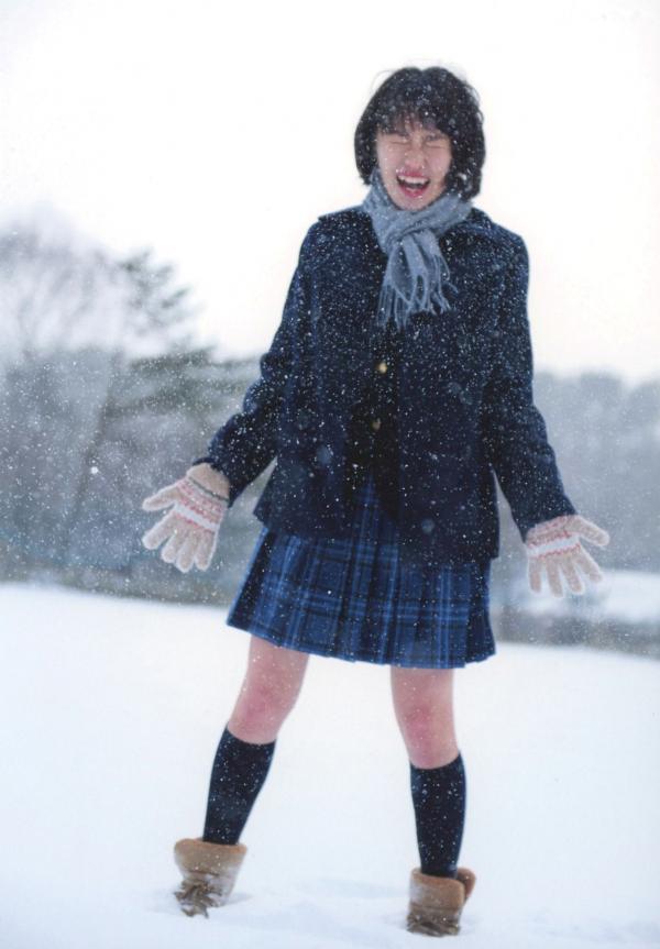 工藤遥   PB写真集_工藤遥《ハルカゼ》：海滩泳池比基尼与冰雪冬日私房照 [101P]第99张图片