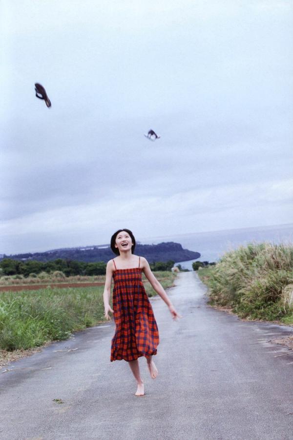 工藤遥   PB写真集_工藤遥《Tenki ni Naare!》日系清新写真，清纯少女居家与街拍风格，展现邻家女孩灵动之美 [83P]第76张图片