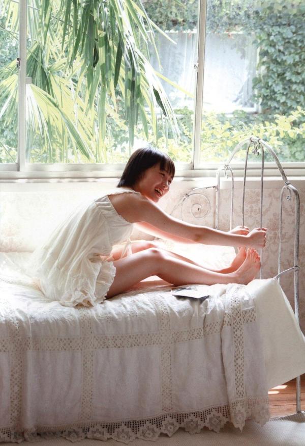 工藤遥   PB写真集_工藤遥《Tenki ni Naare!》日系清新写真，清纯少女居家与街拍风格，展现邻家女孩灵动之美 [83P]第78张图片