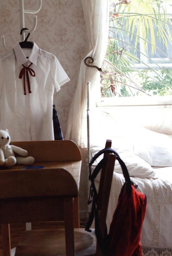 工藤遥   PB写真集_工藤遥《Tenki ni Naare!》日系清新写真，清纯少女居家与街拍风格，展现邻家女孩灵动之美 [83P]第83张图片