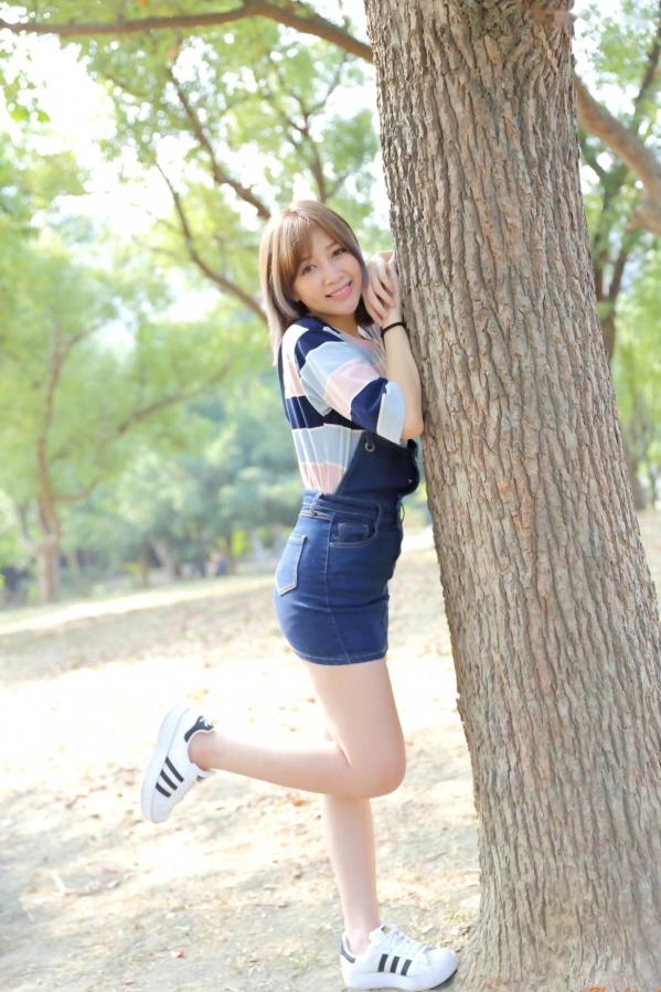 แอน ทองประสม 安妮·彤帕拉松  台湾正妹 Ann 户外清新私房写真，气质女神甜美灵动外拍套图[29P]第22张图片