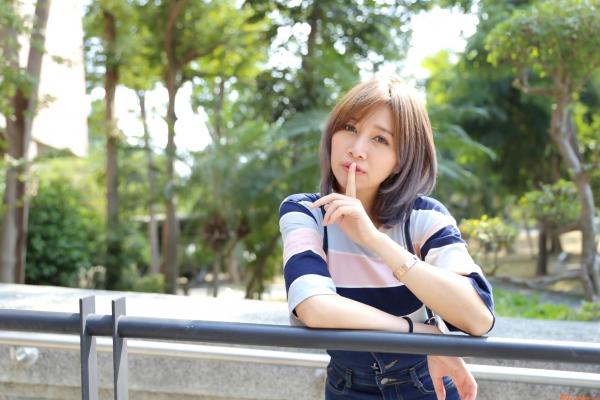 แอน ทองประสม 安妮·彤帕拉松  台湾正妹 Ann 户外清新私房写真，气质女神甜美灵动外拍套图[29P]第29张图片