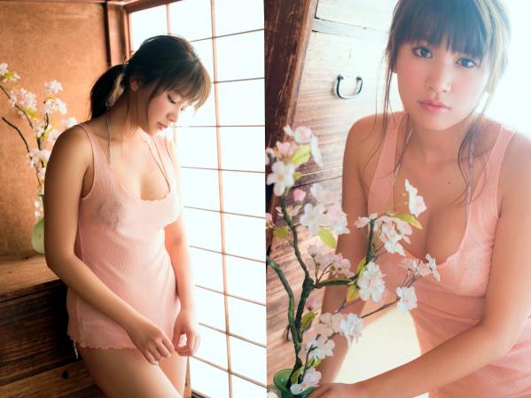 久松郁実 久松郁实  久松郁实 - 和风宅邸纯美比基尼写真，日系女神阳光下的治愈系诱惑，尽显曼妙身姿与灵动气息第3张图片