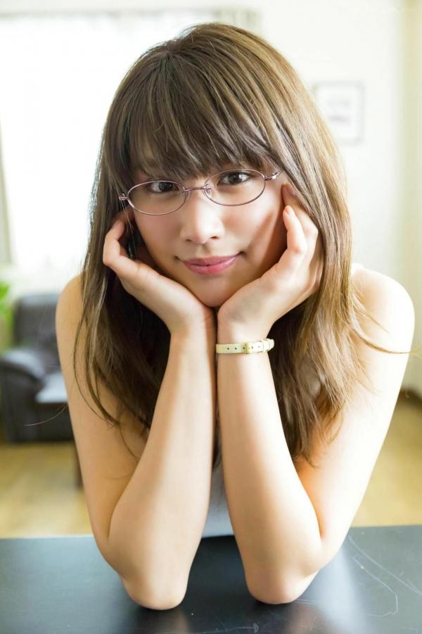 久松郁実 久松郁实  久松郁实写真集：海滨清新比基尼与私房蕾丝诱惑，展现日本甜美治愈系女神的迷人魅力第41张图片