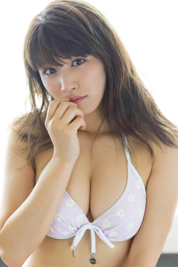 久松郁実 久松郁实  久松郁实写真集：海滨清新比基尼与私房蕾丝诱惑，展现日本甜美治愈系女神的迷人魅力第48张图片