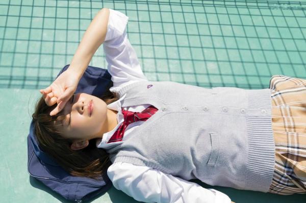 久松郁実 久松郁实  久松郁实写真集：海滨清新比基尼与私房蕾丝诱惑，展现日本甜美治愈系女神的迷人魅力第60张图片